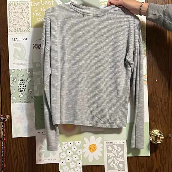 Thrifted Gray Long Sleeve - Picture 2 of 2